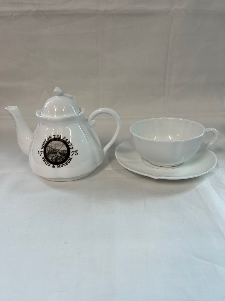 Destruction of the Tea Flared Tea Pot Boston Tea Party Museum Gift Shop