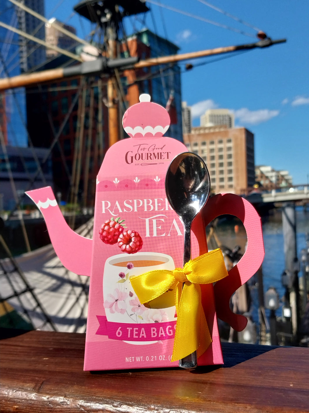 Raspberry Teabags with Spoon