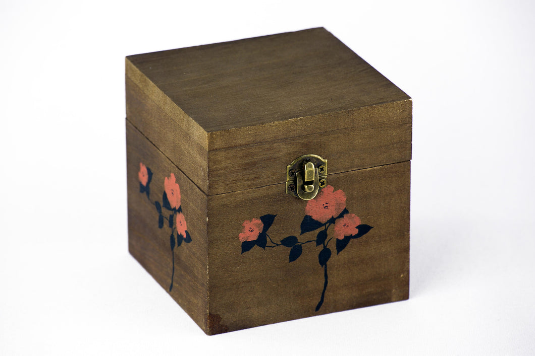 Robinson Half Chest Replica Box (with or without the Five Teas of the Boston Tea Party)